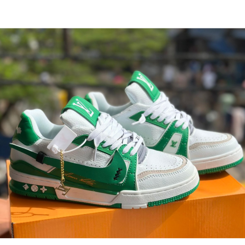  LOUIS VUITTON LV Trainers 